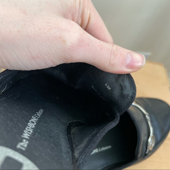 the Wishbone Collection Mules - Picture 3 of 8